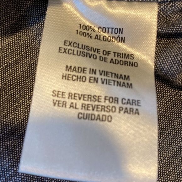 Woolrich Chambray Button Up Shirt Short Sleeves Collared Men's Size Large Blue - Picture 7 of 7